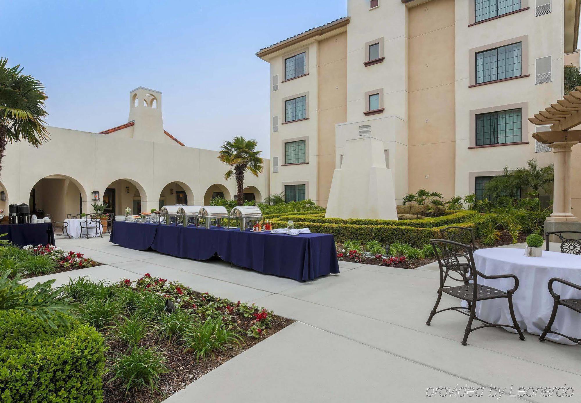 Courtyard San Diego Airport/Liberty Station Exterior photo